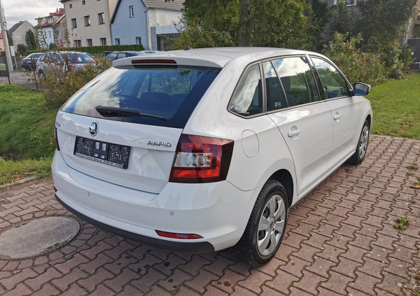 Skoda RAPID cena 21500 przebieg: 70000, rok produkcji 2019 z Nysa małe 154